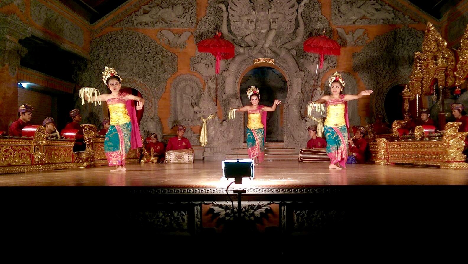 Bali Dance Indonesia